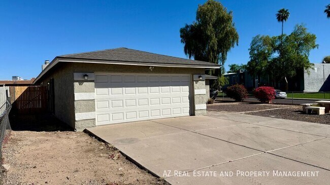 4502 W Edgemont Ave Phoenix, AZ 85035 photo 4