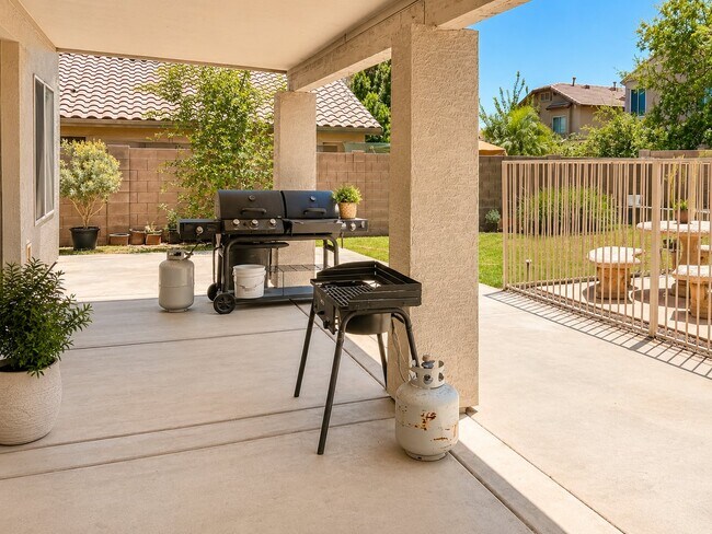 5644 N Rattler Way Litchfield Park, AZ 85340 photo 2
