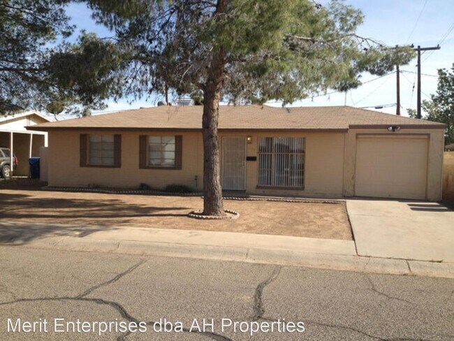 219 W Kinderman Dr Avondale, AZ 85323 photo 2