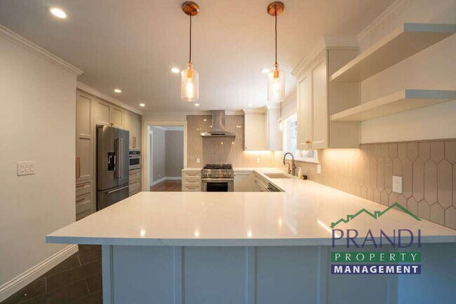 23 Harding Dr Novato, CA 94947 photo 4