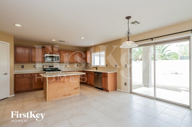 1730 Maddison Cir San Tan Valley, AZ 85140 photo 3