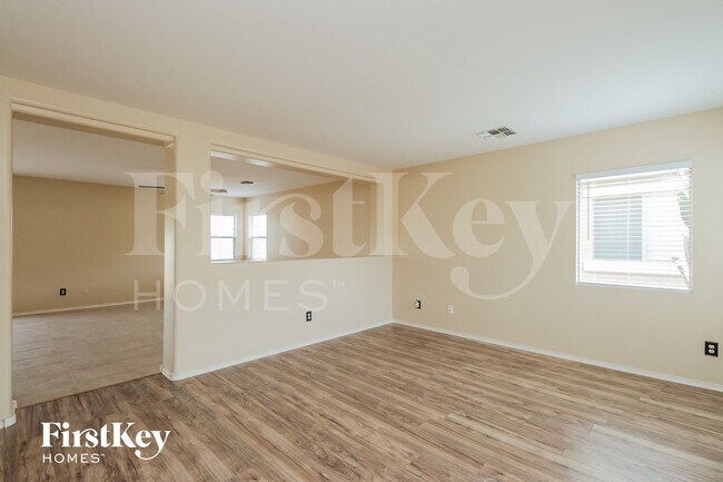 1730 Maddison Cir San Tan Valley, AZ 85140 photo 2