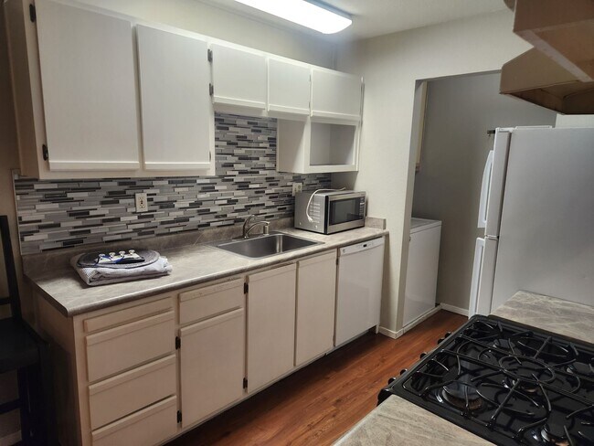 8201 Camino Colegio Rohnert Park, CA 94928 photo 5