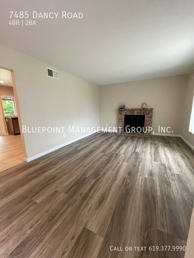7485 Dancy Rd San Diego, CA 92126 photo 3