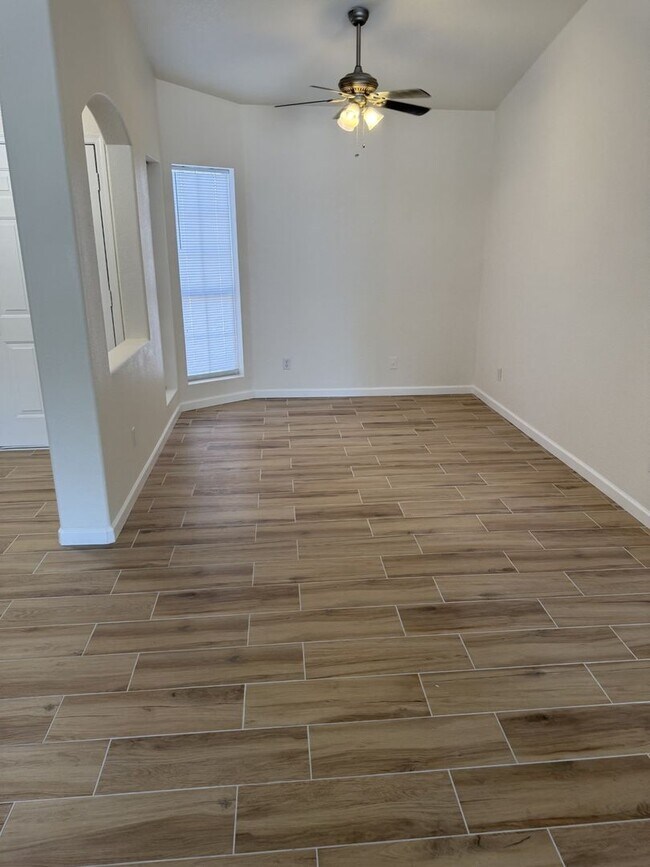 20614 N 63rd Dr Glendale, AZ 85308 photo 5