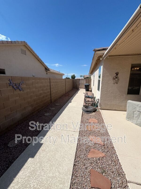6983 S Oxford Ln Chandler, AZ 85249 photo 5