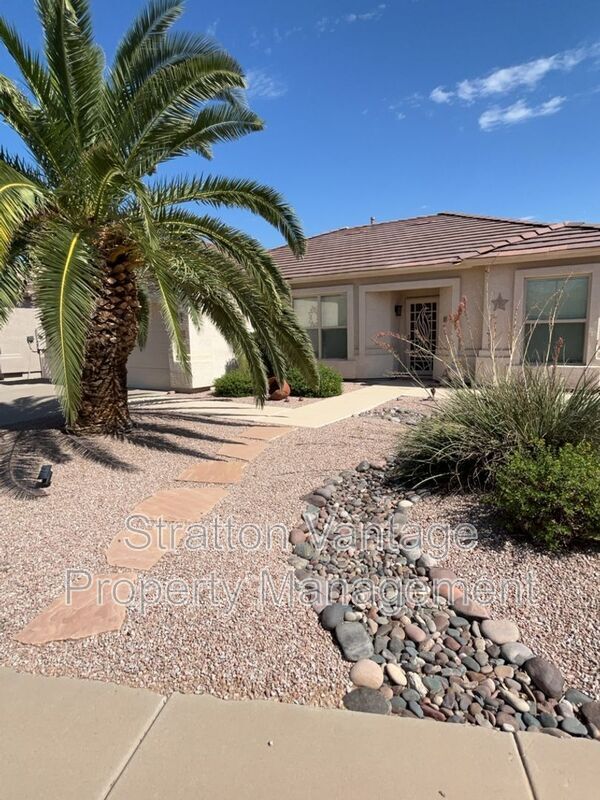 6983 S Oxford Ln Chandler, AZ 85249 photo 2