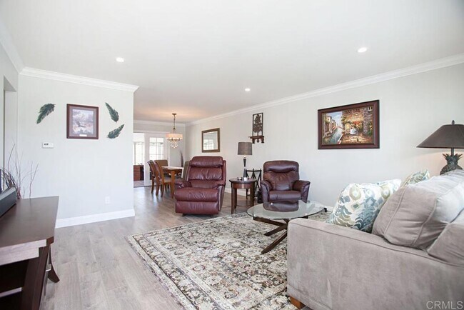 925 La Fiesta Way San Marcos, CA 92078 photo 2