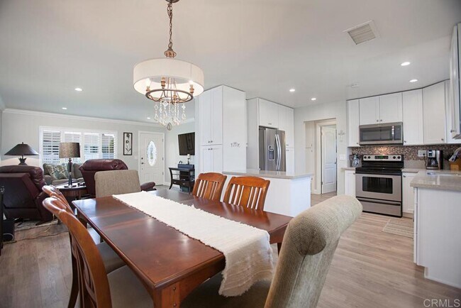 925 La Fiesta Way San Marcos, CA 92078 photo 5