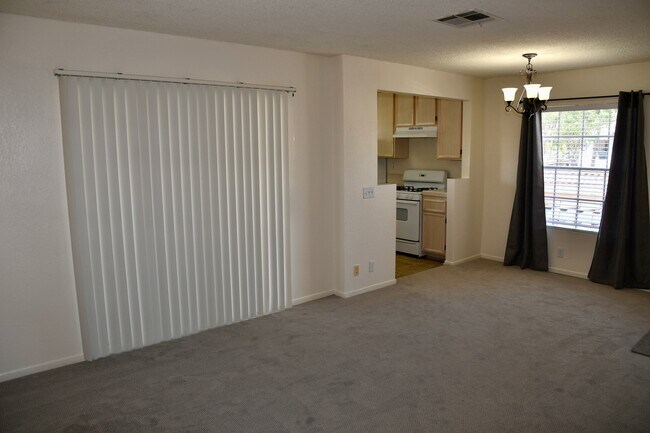 10770 Aderman Ave San Diego, CA 92126 photo 2