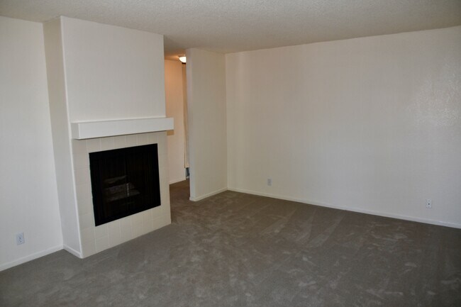 10770 Aderman Ave San Diego, CA 92126 photo 3