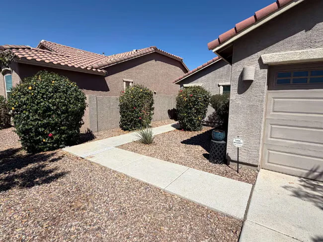 932 Hot Springs Trail San Tan Valley, AZ 85140 photo 2