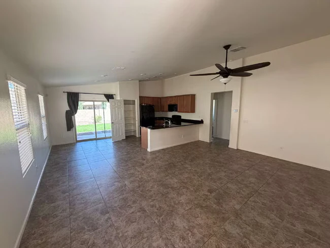932 Hot Springs Trail San Tan Valley, AZ 85140 photo 3