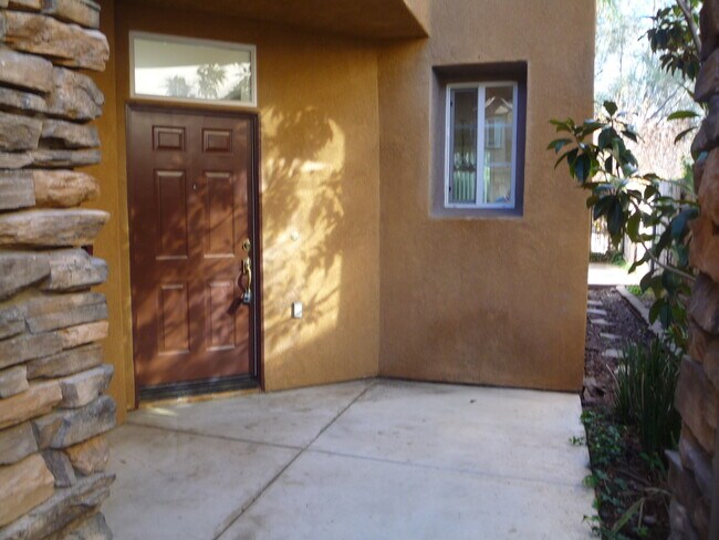 29778 Benchmark Escondido, CA 92026 photo 3