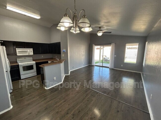 15808 W Yavapai St Goodyear, AZ 85338 photo 5