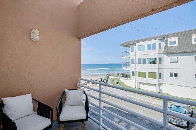 1326 Seacoast Dr Imperial Beach, CA 91932