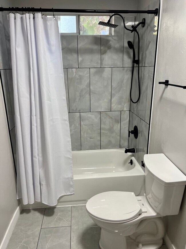 5055 Faber Way San Diego, CA 92115 photo 3