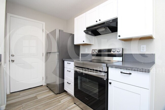 2109 W Hayward Ave Phoenix, AZ 85021 photo 5