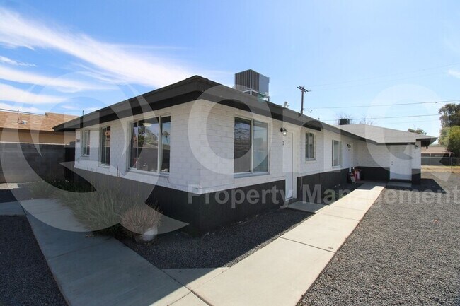 2109 W Hayward Ave Phoenix, AZ 85021 photo 3