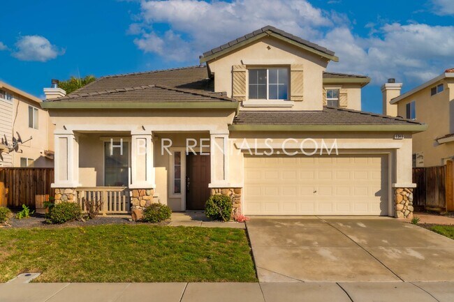 1340 Haley Ct photo 2