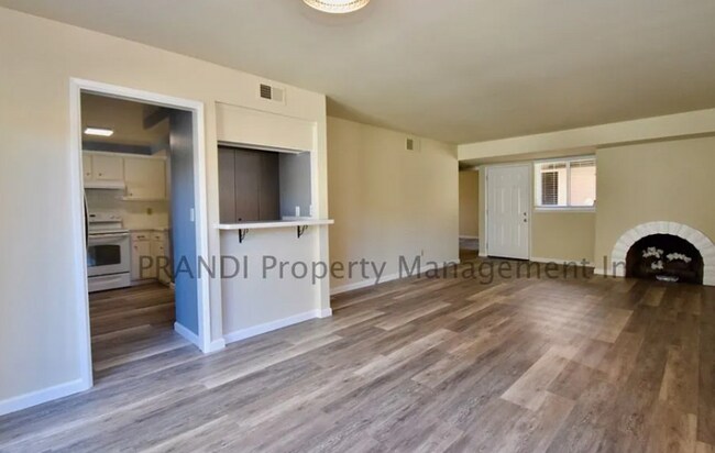45 Grande Paseo San Rafael, CA 94903 photo 2