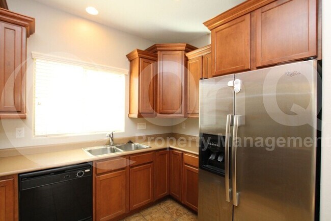 4677 E Laurel Ave Gilbert, AZ 85234 photo 2