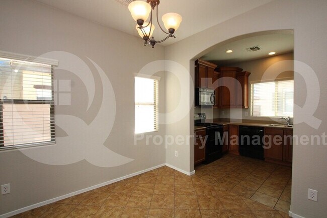 4677 E Laurel Ave Gilbert, AZ 85234 photo 4