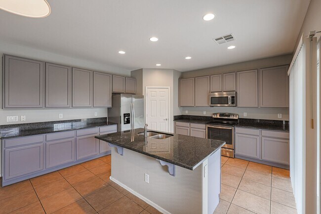 5455 W Molly Ln Phoenix, AZ 85083 photo 4
