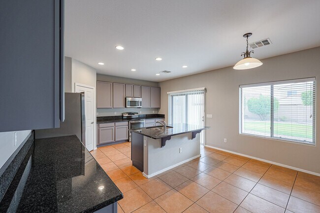 5455 W Molly Ln Phoenix, AZ 85083 photo 3