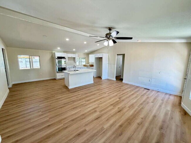 11016 N Grand Canyon Blvd Casa Grande, AZ 85122 photo 5
