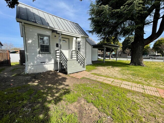 7100 Rosanna St Gilroy, CA 95020 photo 2