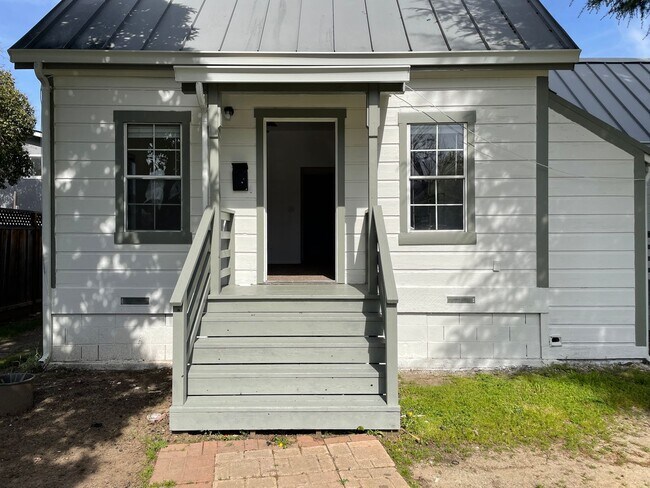 7100 Rosanna St Gilroy, CA 95020 photo 3