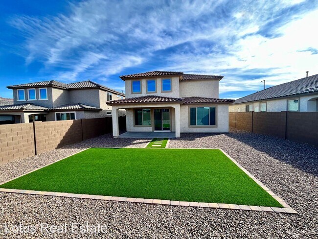 19836 W Badgett Ln Litchfield Park, AZ 85340 photo 2