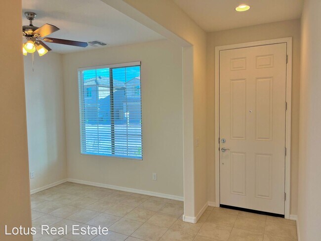 19836 W Badgett Ln Litchfield Park, AZ 85340 photo 4