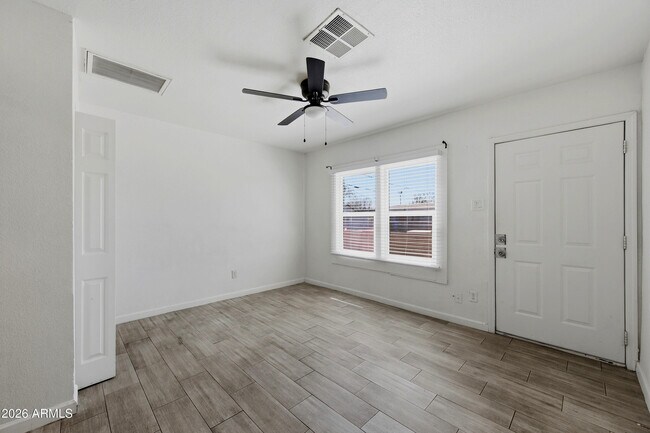907 N 22nd Pl Phoenix, AZ 85006 photo 4