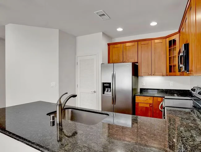 1445 Fruitdale Ave San Jose, CA 95128 photo 2