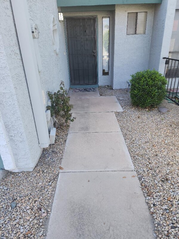 8708 N Fountain Dr Peoria, AZ 85345
