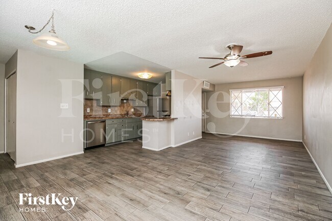 2030 E Aspen Ave Mesa, AZ 85204 photo 2