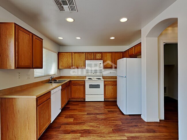 1511 S 219th Ln Buckeye, AZ 85326 photo 3