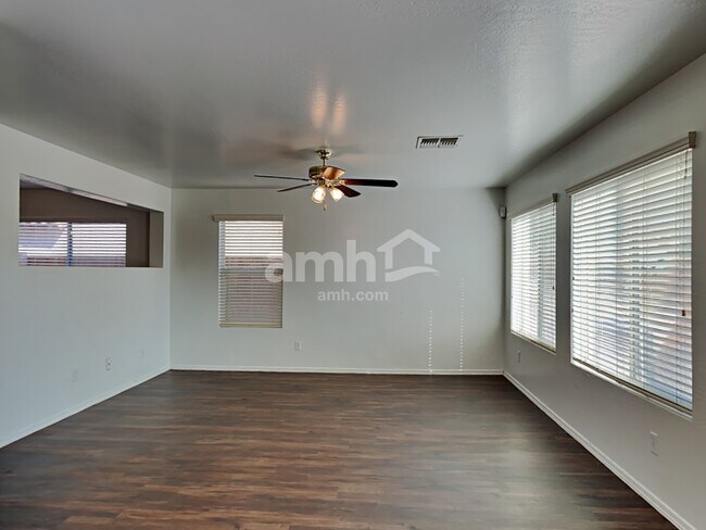 1511 S 219th Ln Buckeye, AZ 85326 photo 5