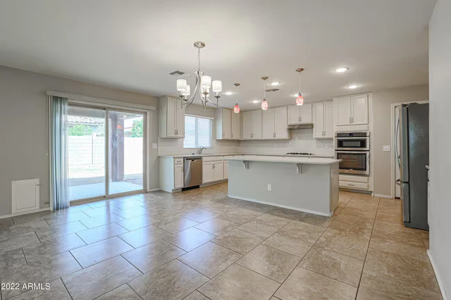 12108 W Range Mule Dr Peoria, AZ 85383 photo 5