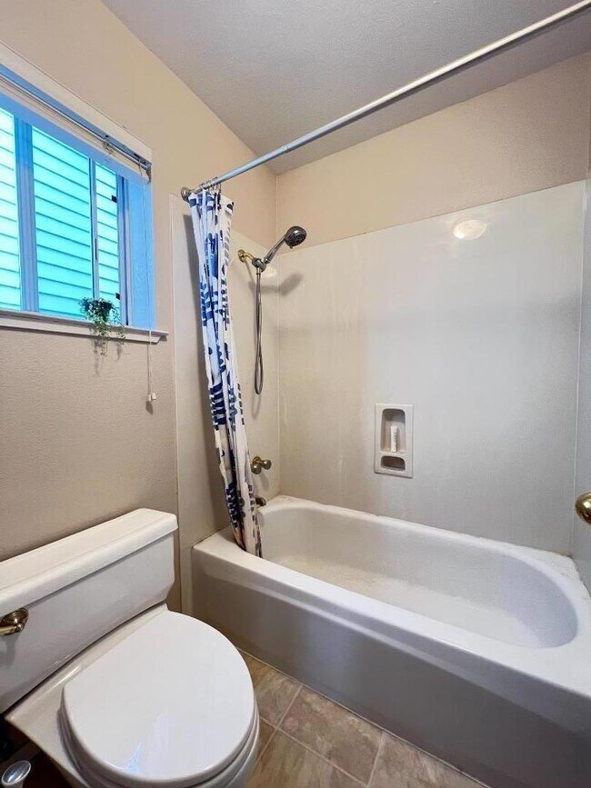2052 Jamison Pl Santa Clara, CA 95051 photo 5