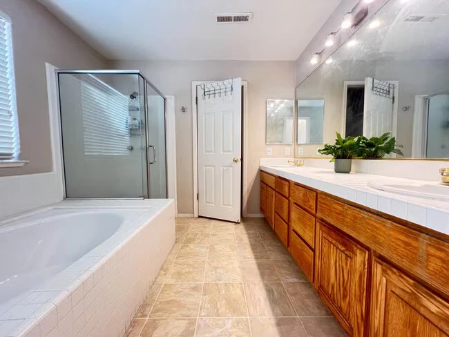 2052 Jamison Pl Santa Clara, CA 95051 photo 3