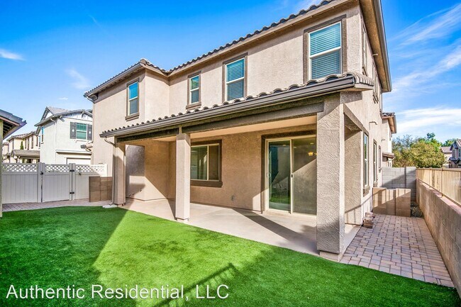 872 S Pheasant Dr Gilbert, AZ 85296 photo 2