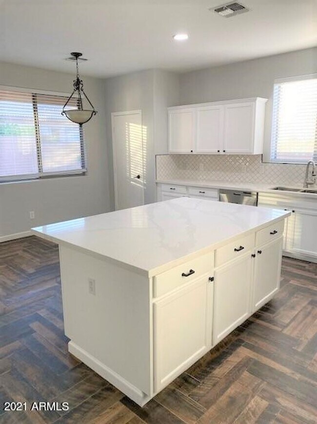 14789 W Jenan Dr Surprise, AZ 85379 photo 5