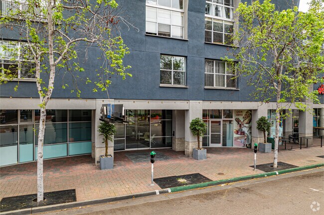 Atria on Market photo 5