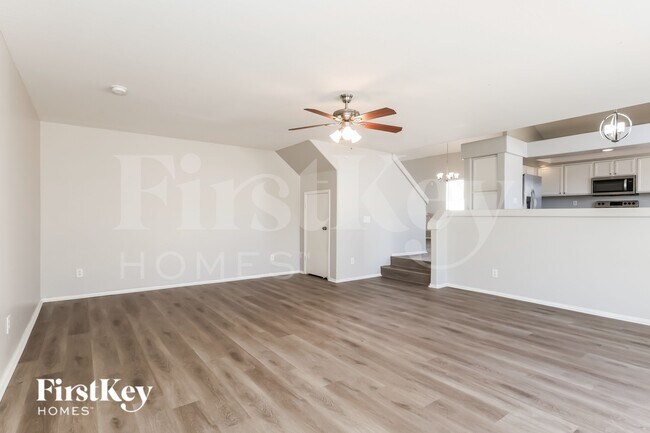 11009 W Frier Dr Glendale, AZ 85307 photo 3