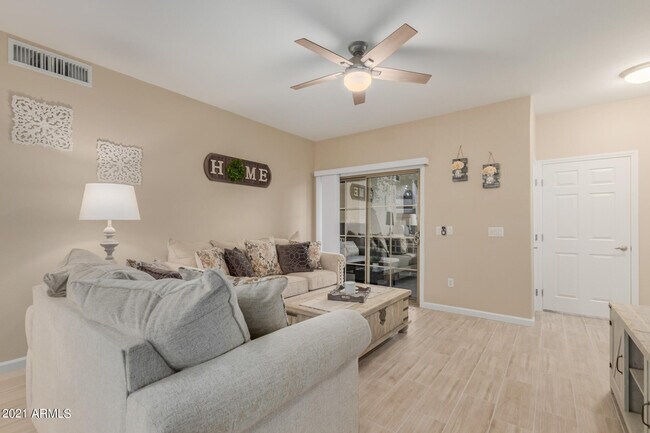 10136 E Southern Ave Mesa, AZ 85209 photo 5