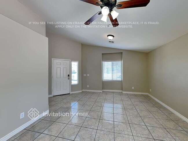 1530 W St Anne Ave Phoenix, AZ 85041 photo 4