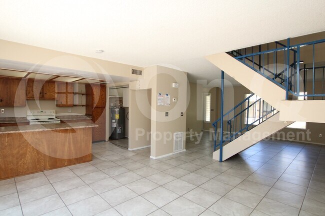 3843 S Mill Ave Tempe, AZ 85282 photo 3